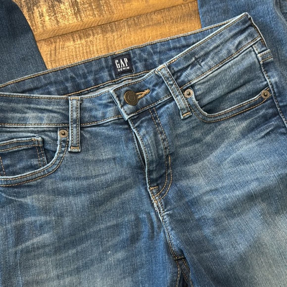 GAP Skinny Jeans Set of 3 - White, Blue and Black - Picture 11 of 13